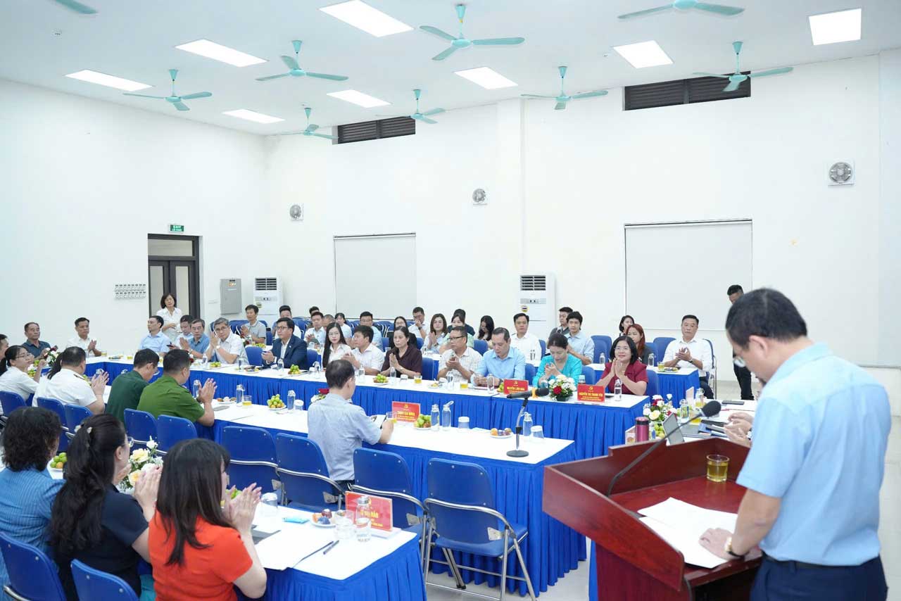 Phường Láng chủ động gỡ khó cho doanh nghiệp: Từ quyết sách chiến lược đến hành động thực tiễn tại cơ sở